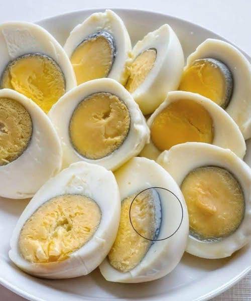 Why Hard-Boiled Eggs Sometimes Get a 