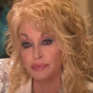 Country music icon Dolly Parton has died at 8